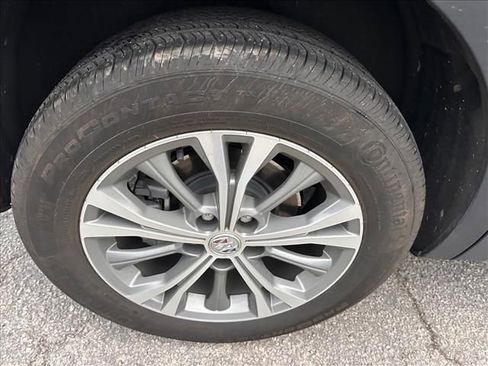 Used 2023 Buick Envision Preferred image 13