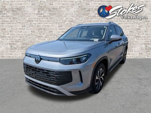 Certified 2025 Volkswagen Tiguan S FWD image 8