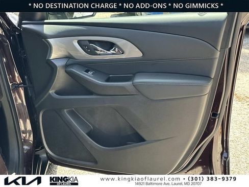Used 2023 Chevrolet Traverse LT AWD/4WD image 14