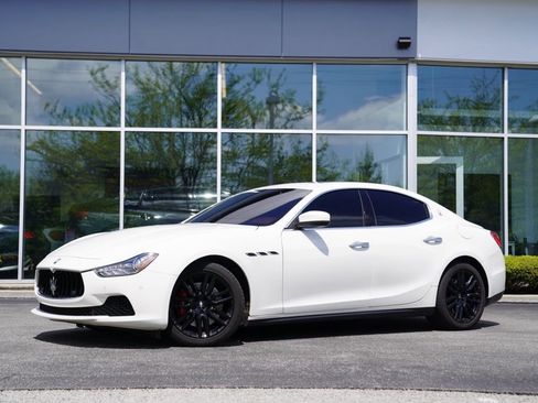 Used 2017 Maserati Ghibli S Q4 AWD/4WD image 2