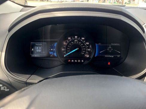 Used 2024 Ford Edge SEL image 19