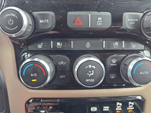 Used 2019 RAM 2500 Laramie AWD/4WD image 28