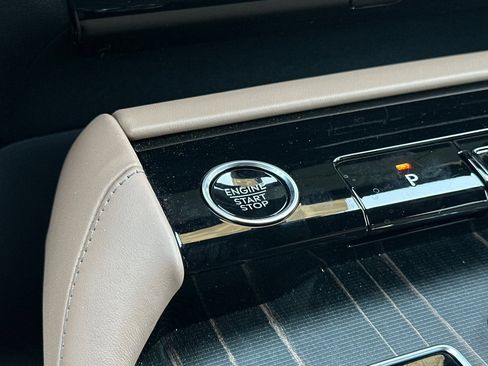 New 2026 Lincoln Navigator Black Label AWD/4WD image 23