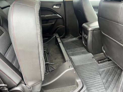 Used 2015 Subaru Forester 2.5i Premium w/ All-Weather Package AWD/4WD image 19
