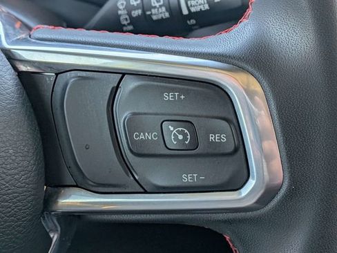 Used 2023 Jeep Wrangler Unlimited Rubicon image 28