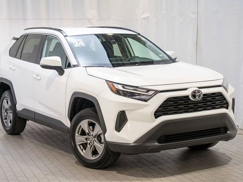 Used 2024 Toyota RAV4 XLE image 1