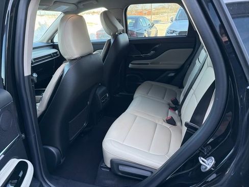 New 2026 Lincoln Corsair Premiere AWD/4WD image 7