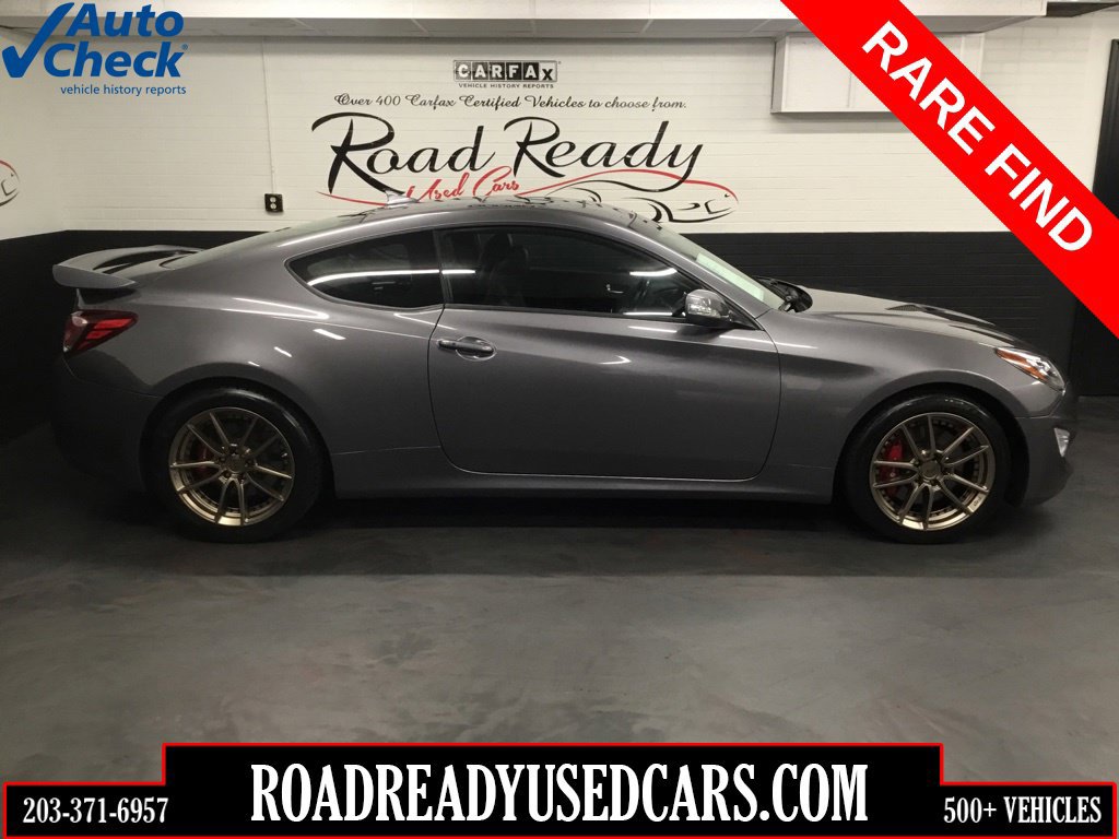 Used 2015 Hyundai Genesis 3.8 RWD image 1