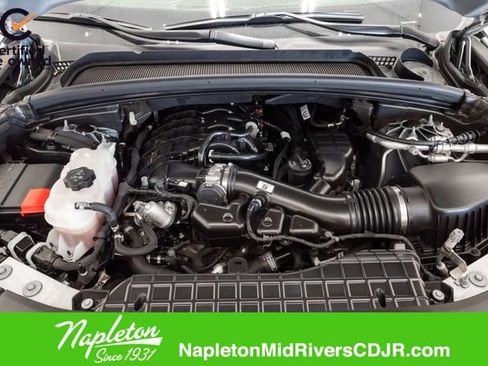 Used 2025 Jeep Grand Cherokee Altitude image 3