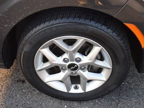 Certified 2023 Kia Soul LX w/ LX Technology Package image 11