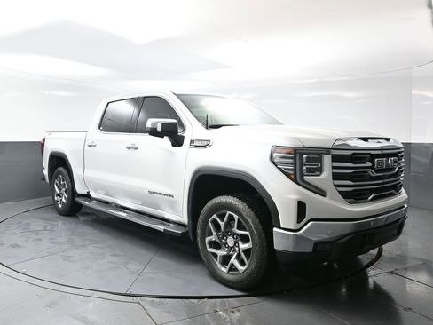 Used 2024 GMC Sierra 1500 SLT w/ SLT Premium Plus Package AWD/4WD image 6
