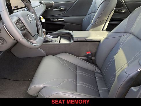 New 2025 Lexus ES 350 350 Luxury image 15