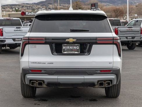 Certified 2024 Chevrolet Traverse LT AWD/4WD image 4