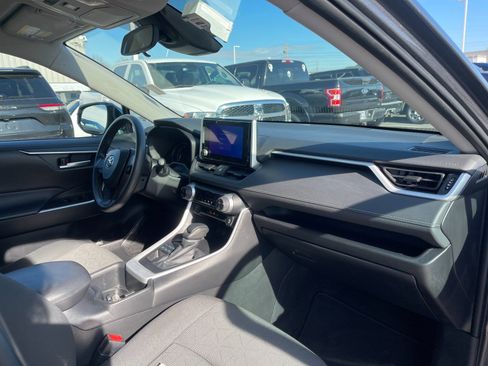 Used 2024 Toyota RAV4 XLE image 19