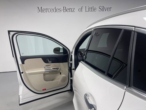 Used 2023 Mercedes-Benz GLA 250 4MATIC image 17