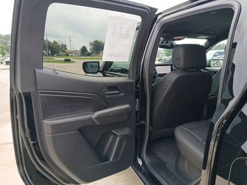 Certified 2025 Chevrolet Colorado Trail Boss AWD/4WD image 15