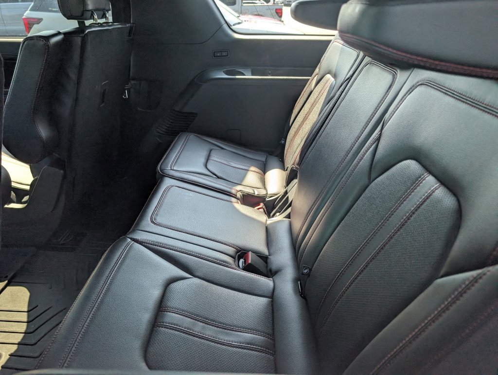 Used 2024 Ford Expedition Max Limited AWD/4WD image 7