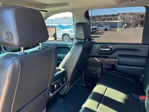 Used 2022 GMC Sierra 2500 Denali w/ Denali Ultimate Package image 20