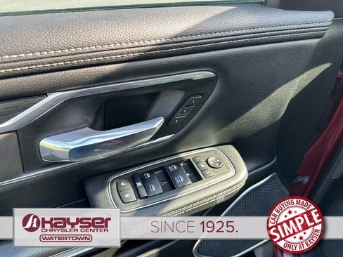 Used 2023 RAM 1500 Laramie AWD/4WD image 9