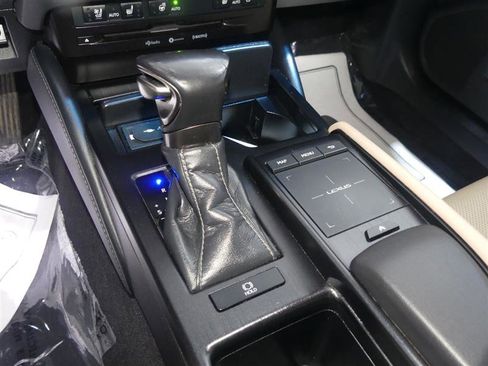 Used 2020 Lexus ES 350 w/ Premium Package image 39