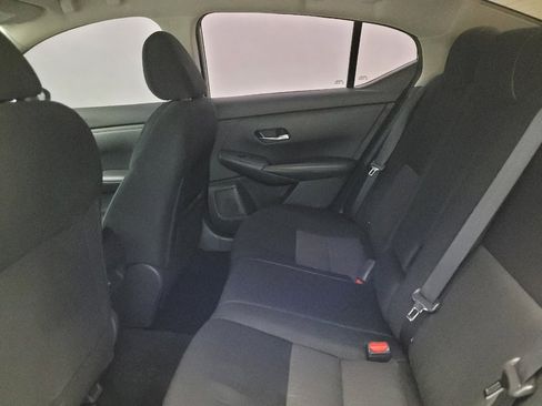 Used 2022 Nissan Sentra SV image 18