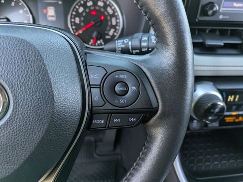 Certified 2022 Toyota RAV4 XLE image 11