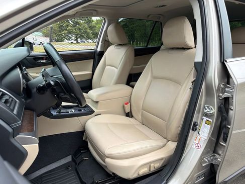 Used 2018 Subaru Outback 2.5i Limited AWD/4WD image 19