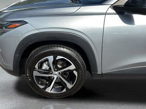 Used 2024 Chevrolet Trax RS w/ Driver Confidence Package FWD image 33