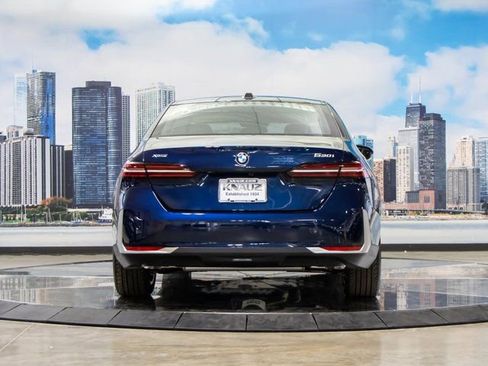 Used 2026 BMW 530i xDrive w/ Executive Package image 10