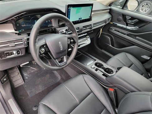 New 2026 Lincoln Corsair Reserve image 18