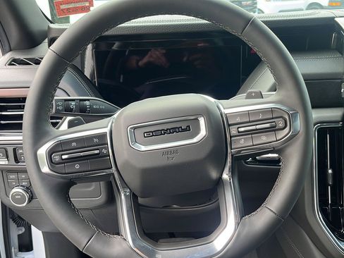 New 2026 GMC Yukon Denali w/ Sun & Power Step Package AWD/4WD image 16