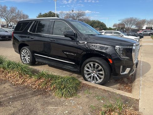 Used 2024 GMC Yukon Denali image 1