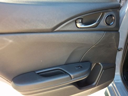 Used 2020 Honda Civic Sport image 17