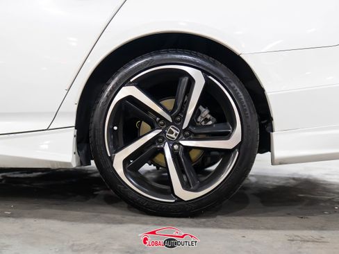 Used 2022 Honda Accord Sport image 6