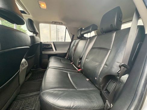 Used 2011 Toyota 4Runner SR5 w/ Premium Pkg w/Leather RWD image 15