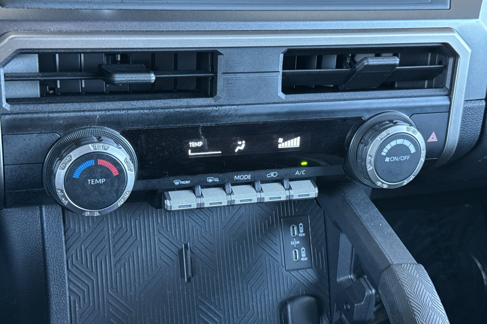 Certified 2025 Toyota 4Runner SR5 AWD/4WD image 26