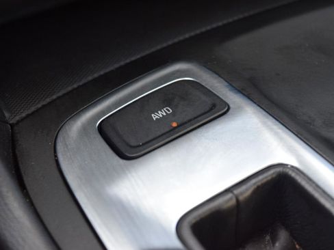 Used 2020 Chevrolet Equinox LS w/ LS Convenience Package image 29