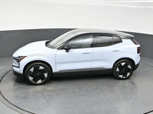New 2026 Volvo EX30 Plus w/ Protection Package Premier AWD/4WD image 29