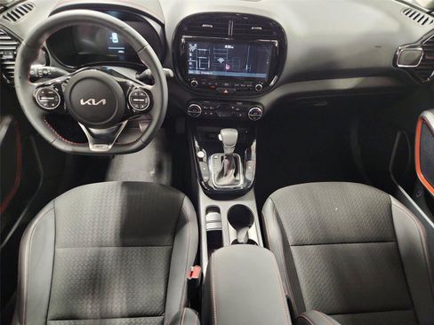 Used 2025 Kia Soul GT-Line w/ GT-Line Technology Package FWD image 21