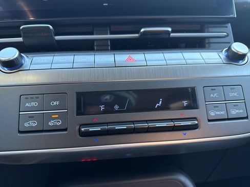 Used 2024 Hyundai Kona SEL image 28