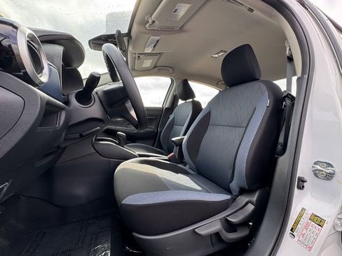 New 2025 Nissan Versa SV w/ Trunk Package FWD image 14