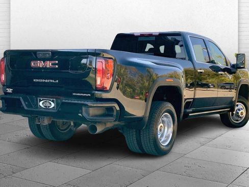 Used 2023 GMC Sierra 3500 Denali w/ Denali Ultimate Package image 11