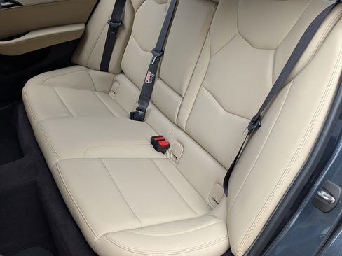 Used 2021 Cadillac CT5 Luxury w/ Cold Weather Package image 17