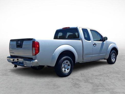 Used 2015 Nissan Frontier S RWD image 6