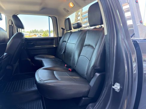 Used 2016 RAM 2500 Tradesman w/ Chrome Appearance Group AWD/4WD image 36