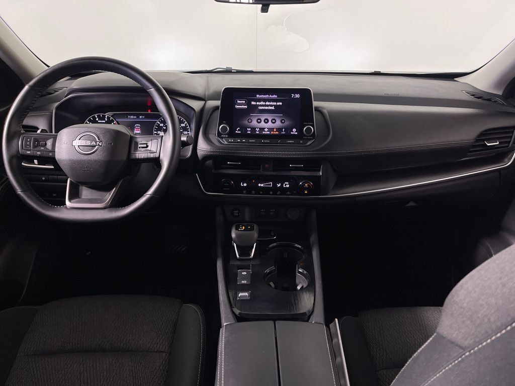 Used 2025 Nissan Rogue SV FWD image 14