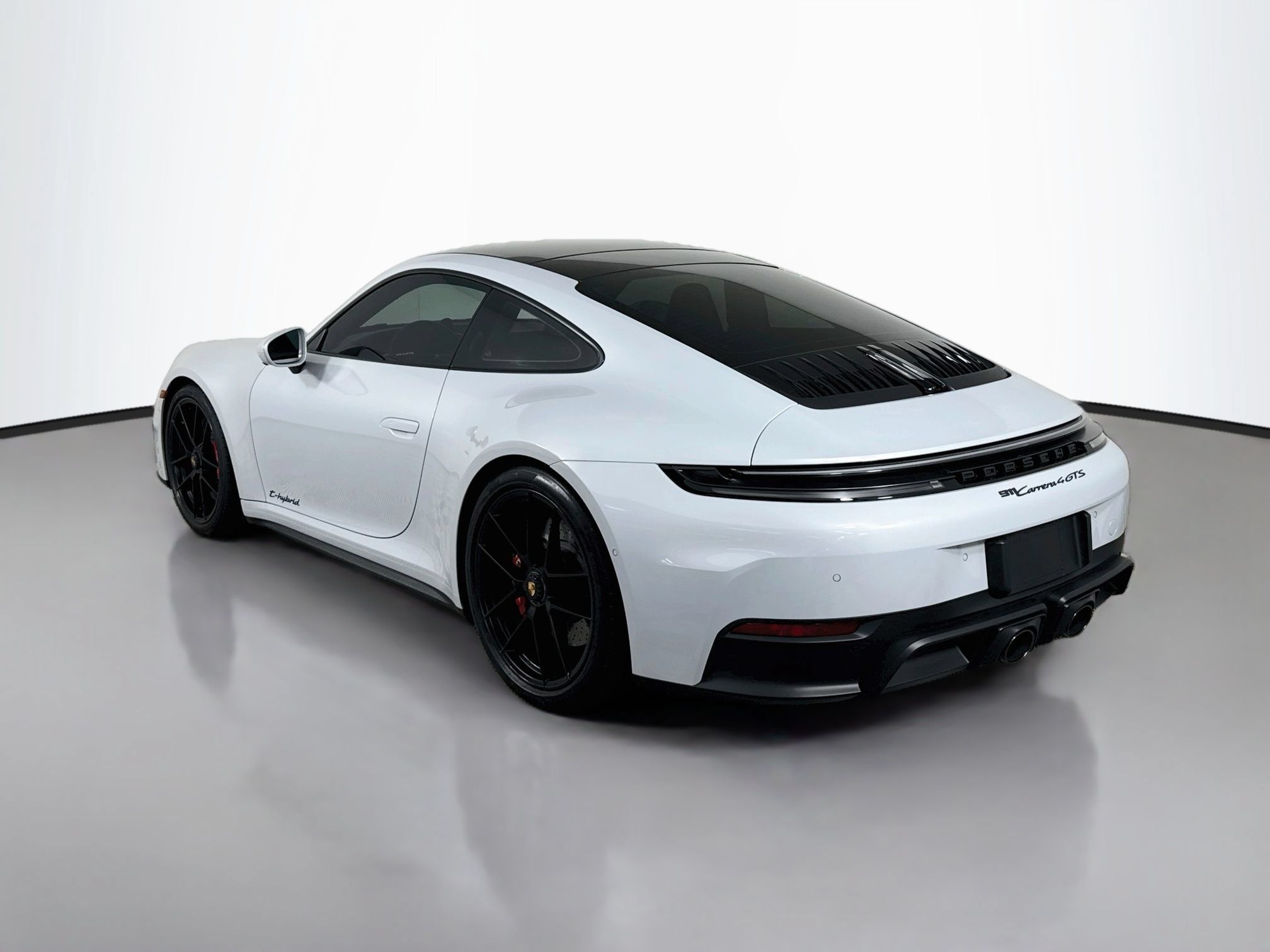 Certified 2025 Porsche 911 Carrera 4 GTS AWD/4WD image 3
