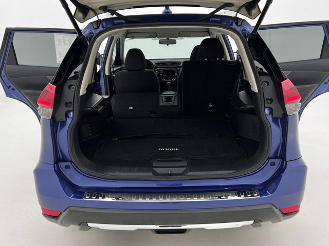 Used 2018 Nissan Rogue SV FWD image 23
