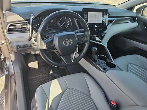 Used 2024 Toyota Camry SE AWD/4WD image 15