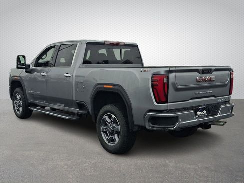 New 2026 GMC Sierra 2500 SLT w/ SLT Premium Package image 3